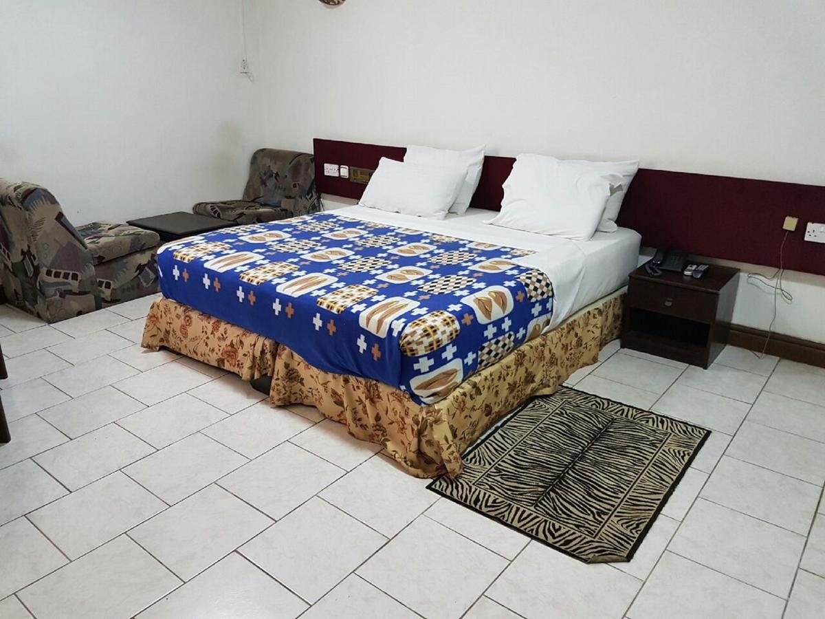 Royal Basin Resort Kumasi Esterno foto