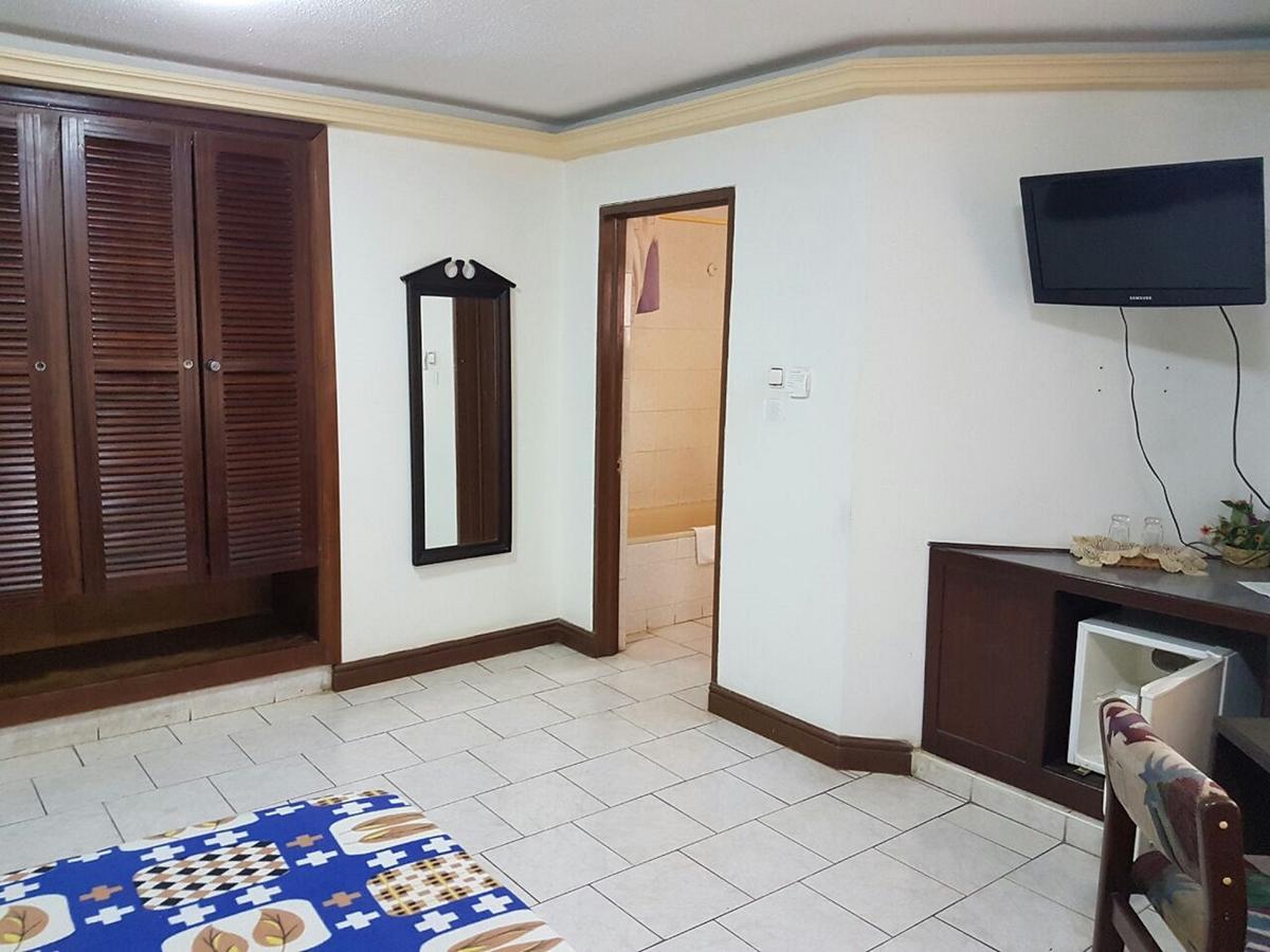 Royal Basin Resort Kumasi Esterno foto